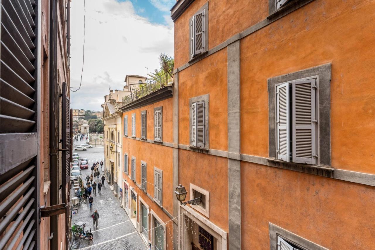 Maison Regola, Styilish Apt In Campo De Fiori Rome Luaran gambar